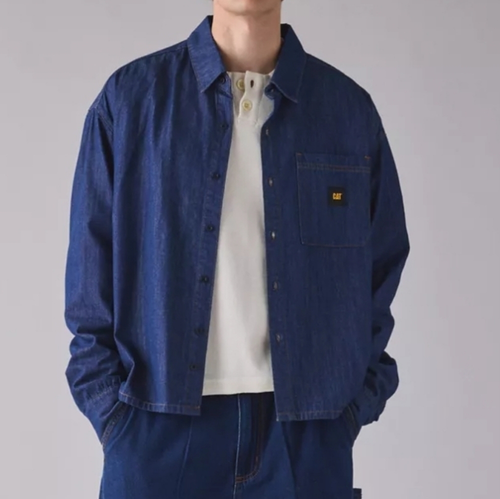 CAT Cropped Denim Shirt,Color Rinsed Denim, Large, Retail $89.00 USD
